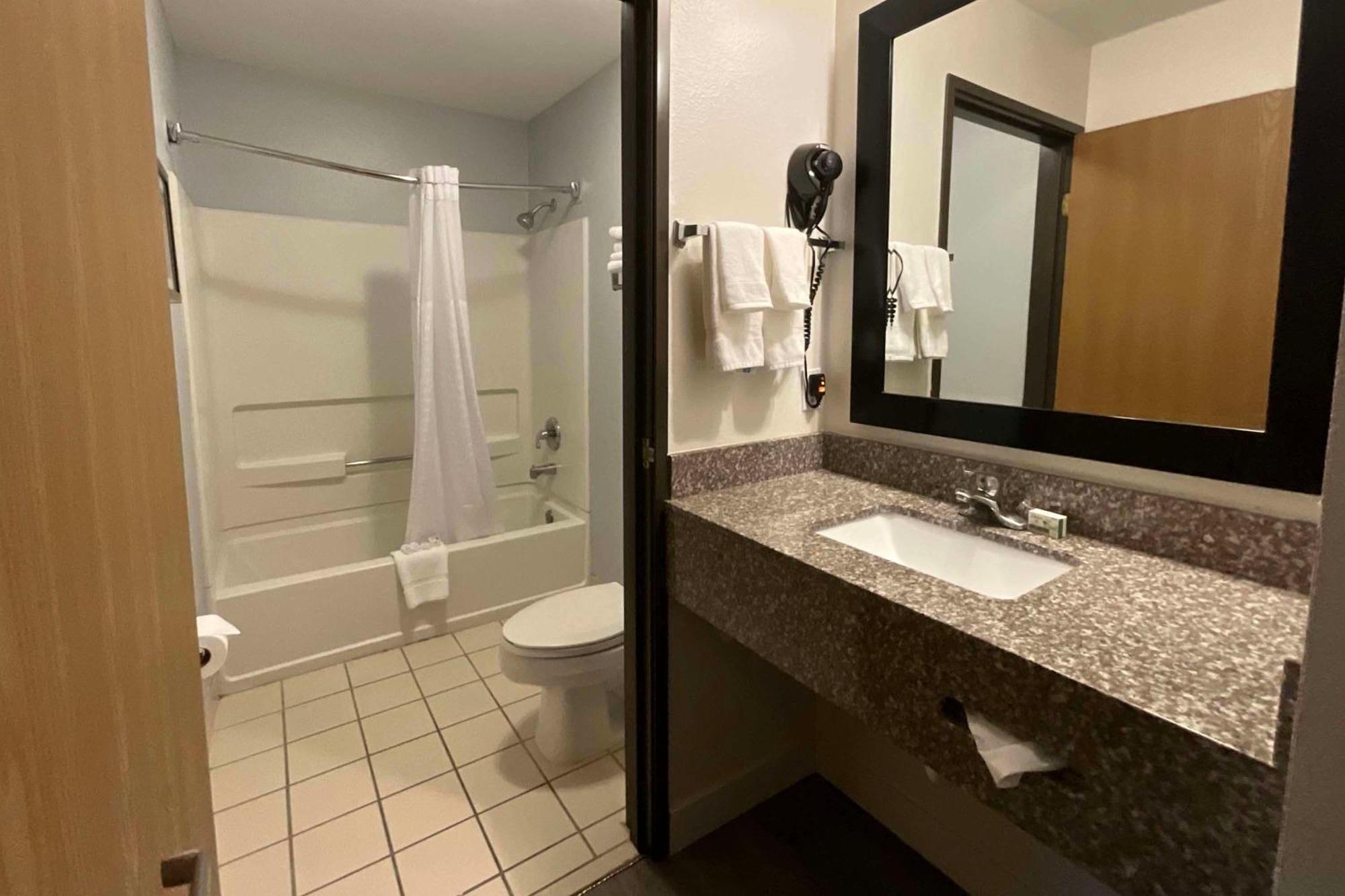 Baymont By Wyndham Kent - Seattle Hotel Luaran gambar